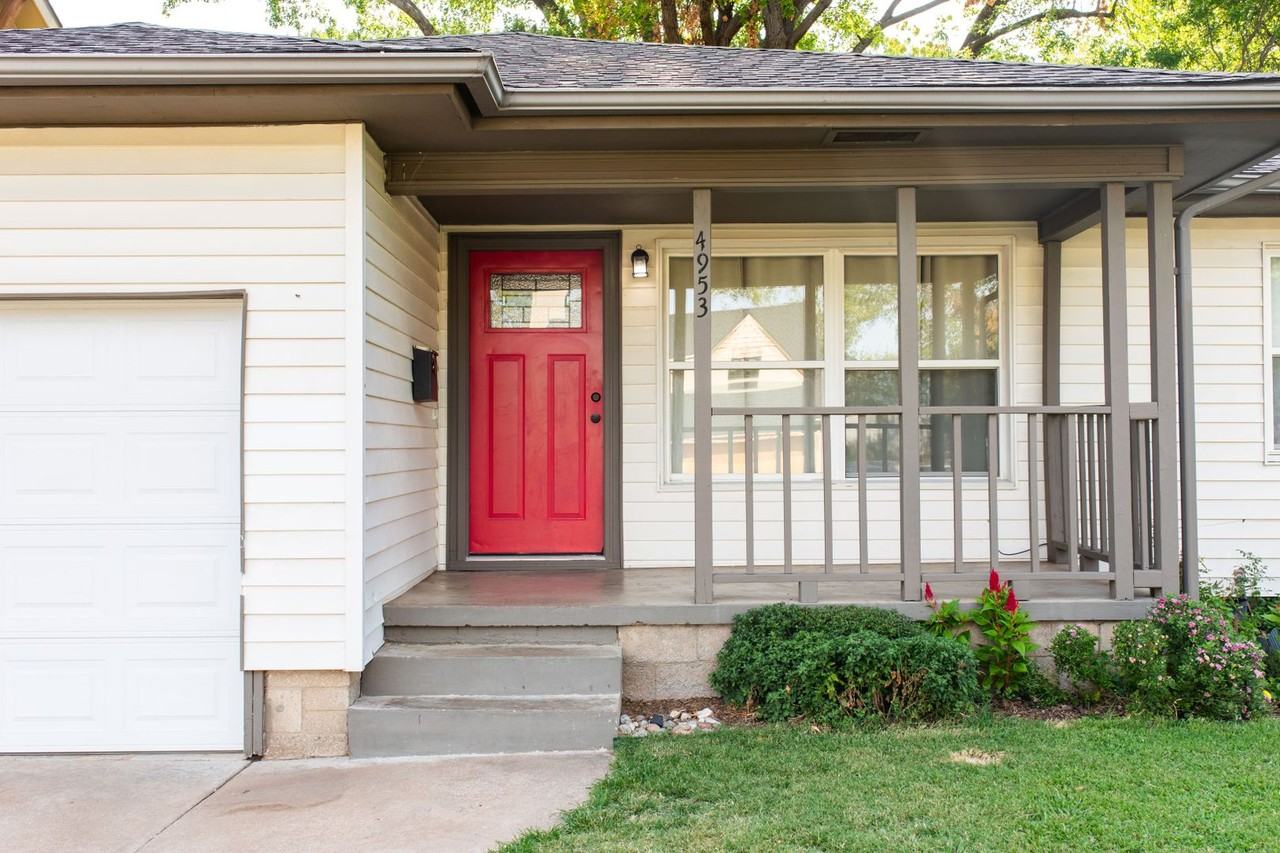 4953 S Boston Pl - Photo 3 of 20