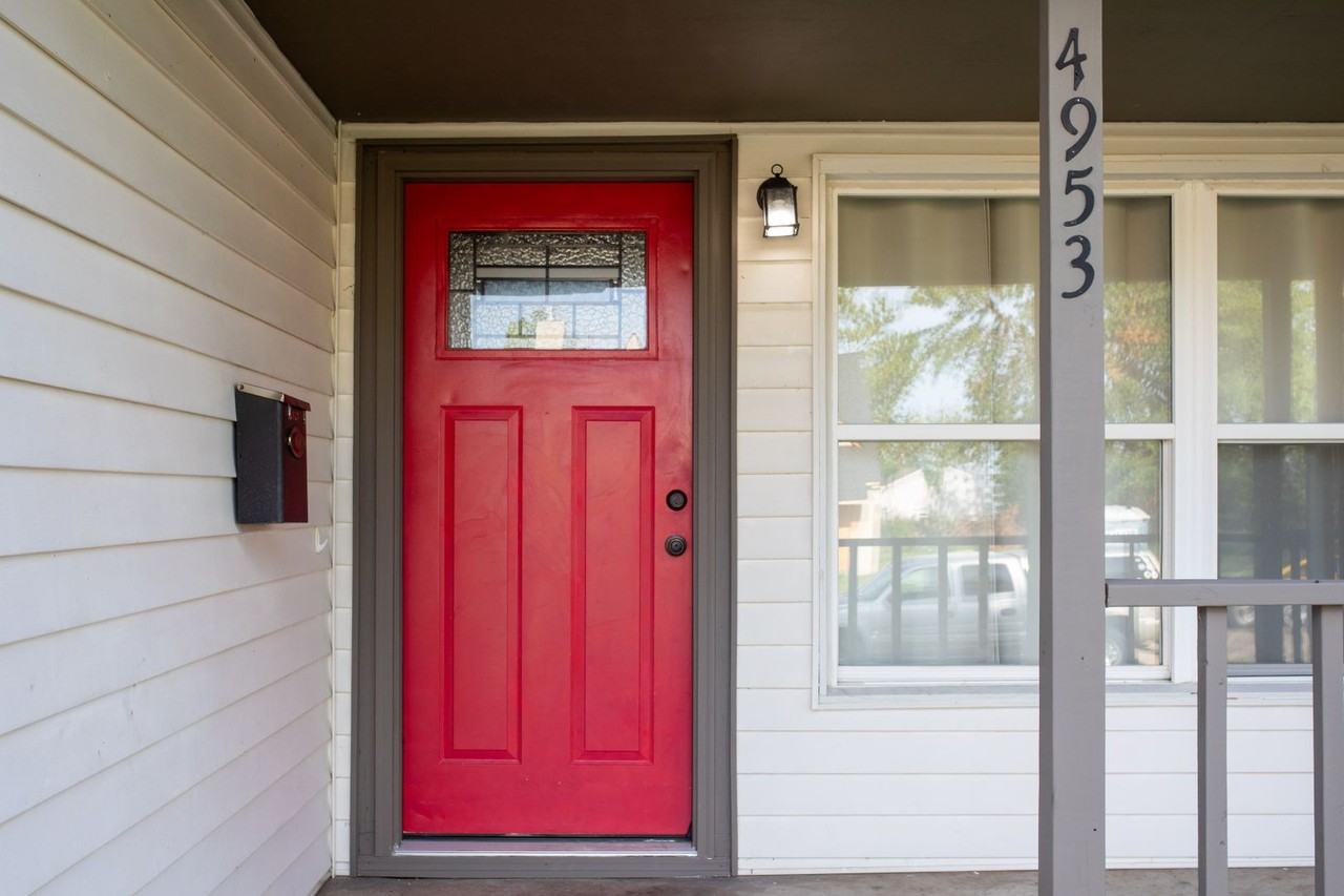 4953 S Boston Pl - Photo 4 of 20