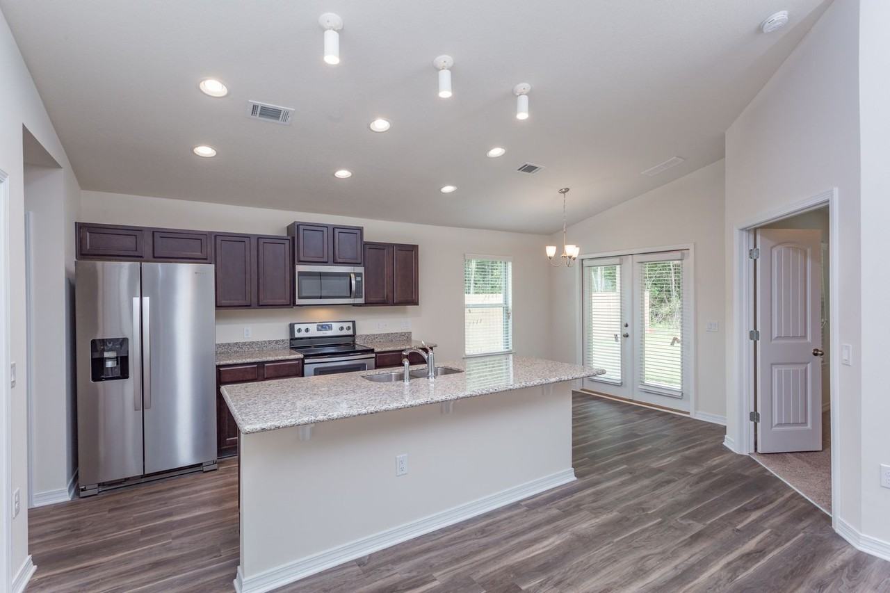 5664 Peach Dr - Photo 5 of 24