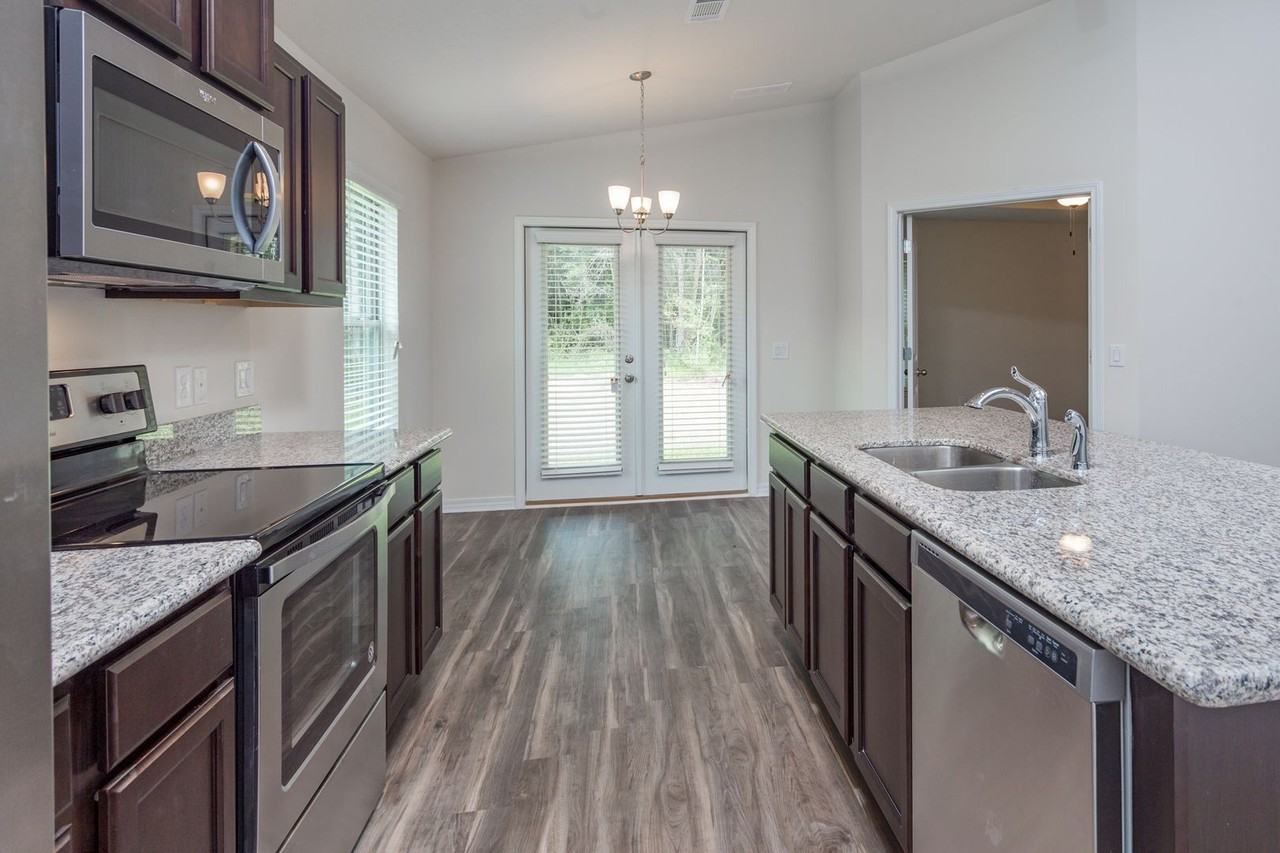 5664 Peach Dr - Photo 7 of 24