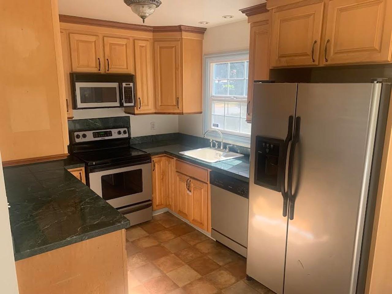 2911 Southeast 164th Avenue - Photo 7 of 34