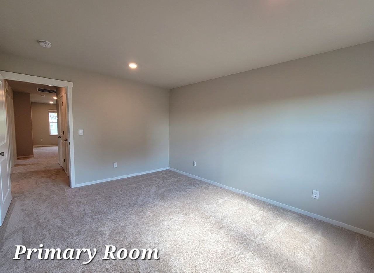 6685 Langley Ave Ne - Photo 7 of 19