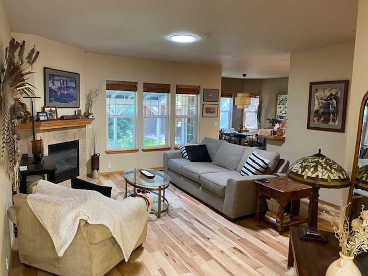 20937 Spinnaker St - Photo 2 of 15