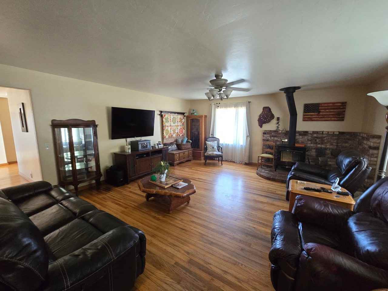 1316 Rohnerville Rd - Photo 6 of 23