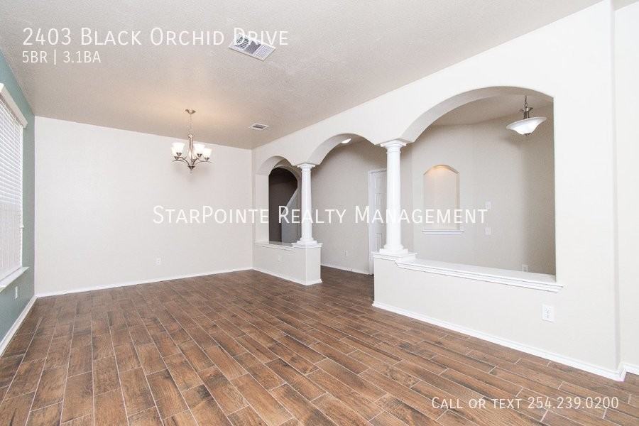 2403 Black Orchid Dr - Photo 2 of 33