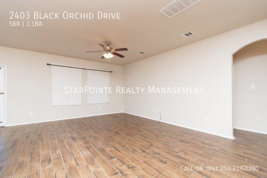 2403 Black Orchid Dr - Photo 4 of 33