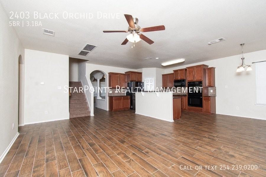 2403 Black Orchid Dr - Photo 6 of 33