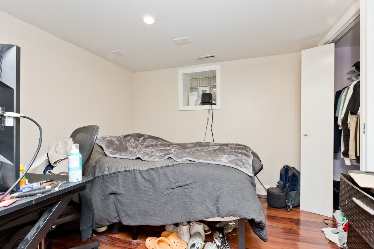 3712 N Racine Ave #1 - Photo 4 of 10