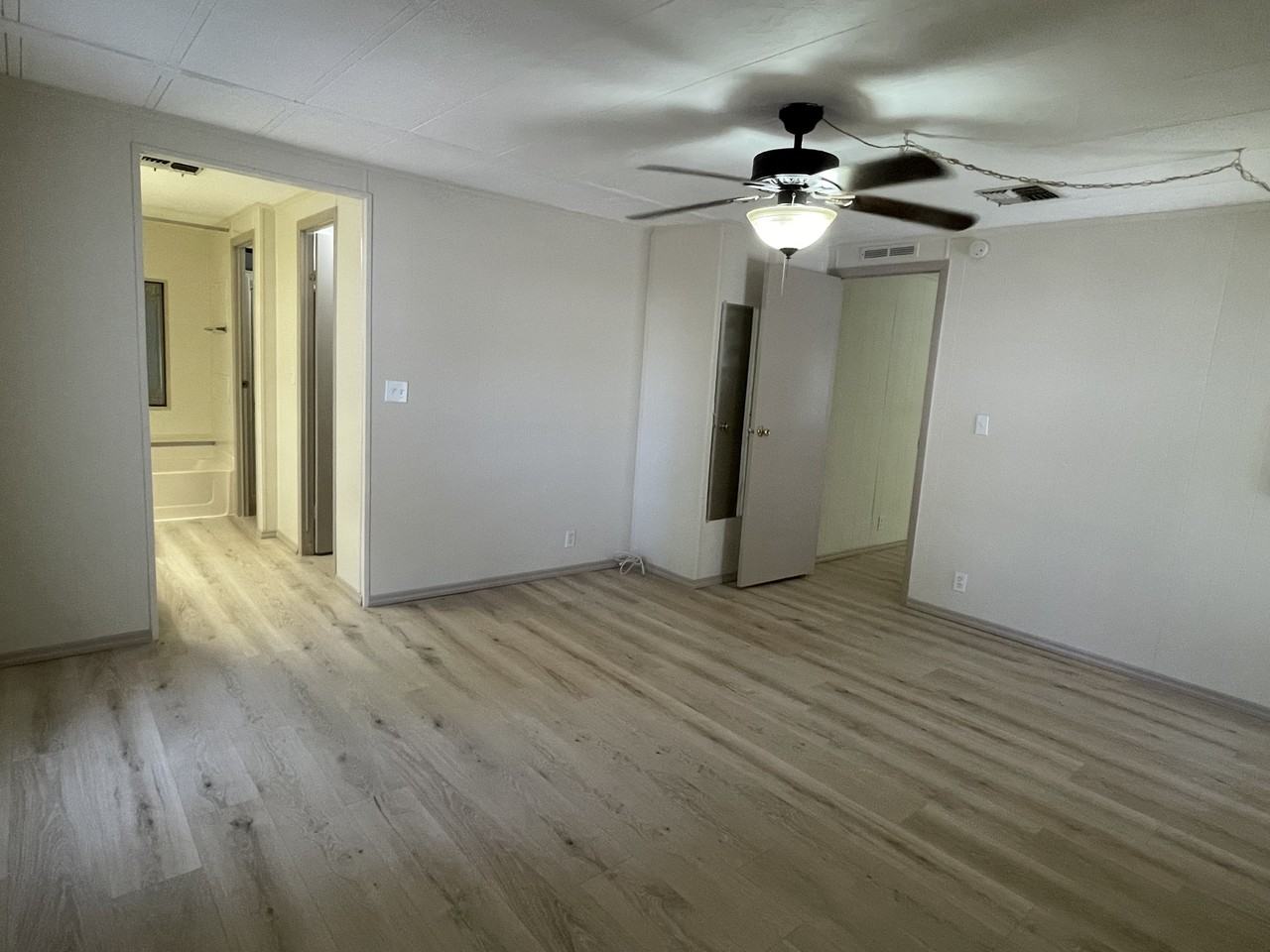 100 Hampton Rd #NA - Photo 7 of 15