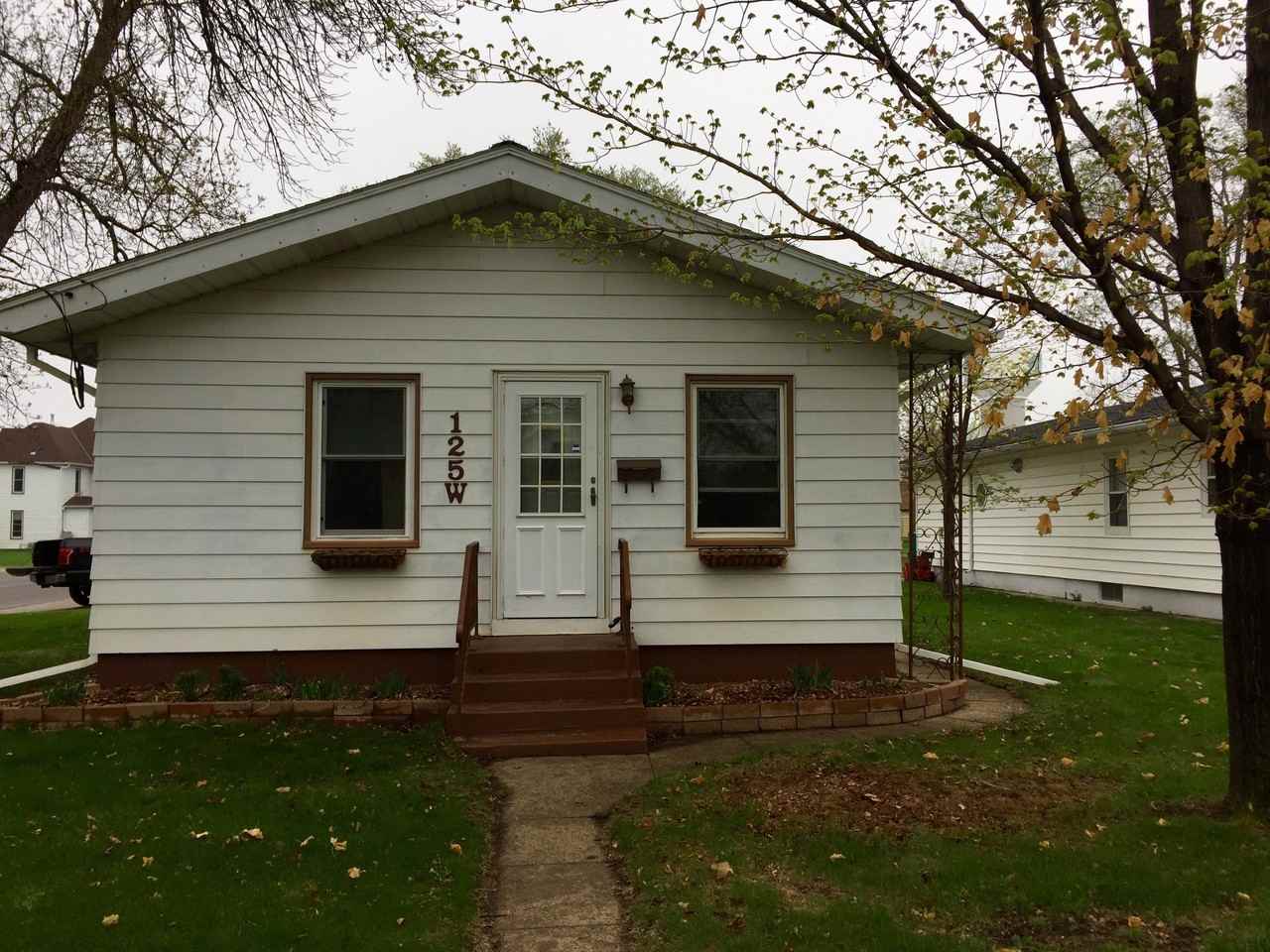 125 2nd St Sw #NA - Photo 3 of 9