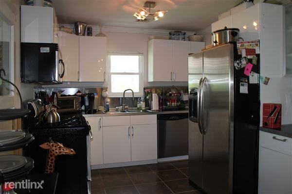 4830 S Detroit Ave - Photo 3 of 4