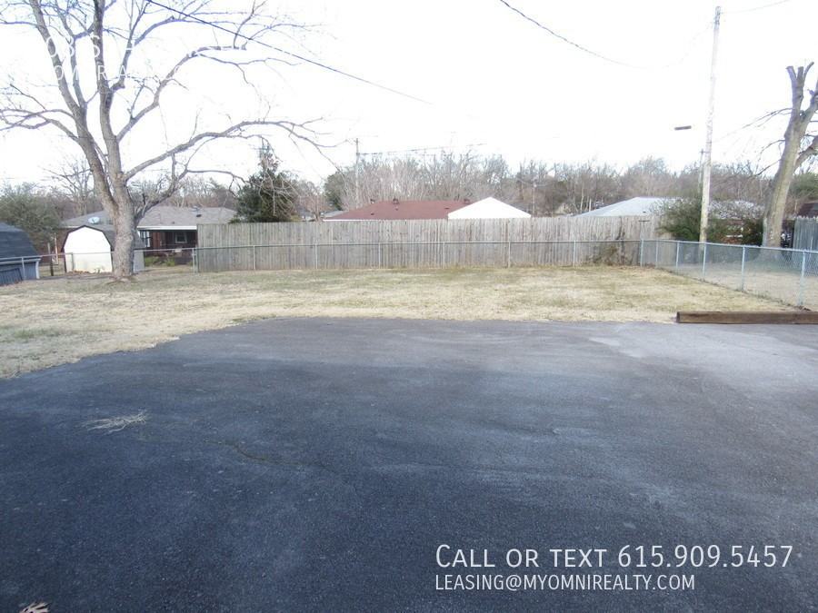 508 Scholarship Dr - Photo 3 of 17