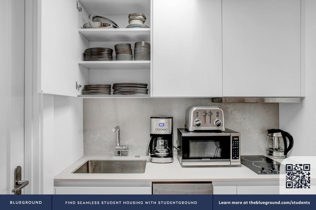 461 Massachusetts Avenue - Photo 7 of 52