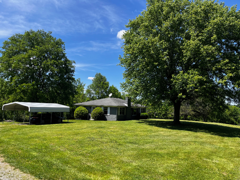 2063 Mcanally Rd - Photo 2 of 9