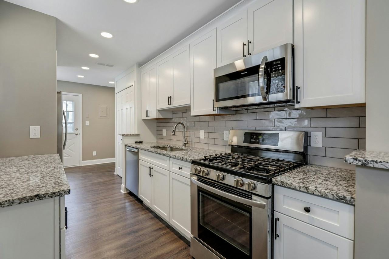 811 Humphrey Avenue - Photo 2 of 29