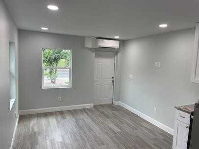 328 Southeast Martin Luther King Junior Boulevard - Photo 3 of 5