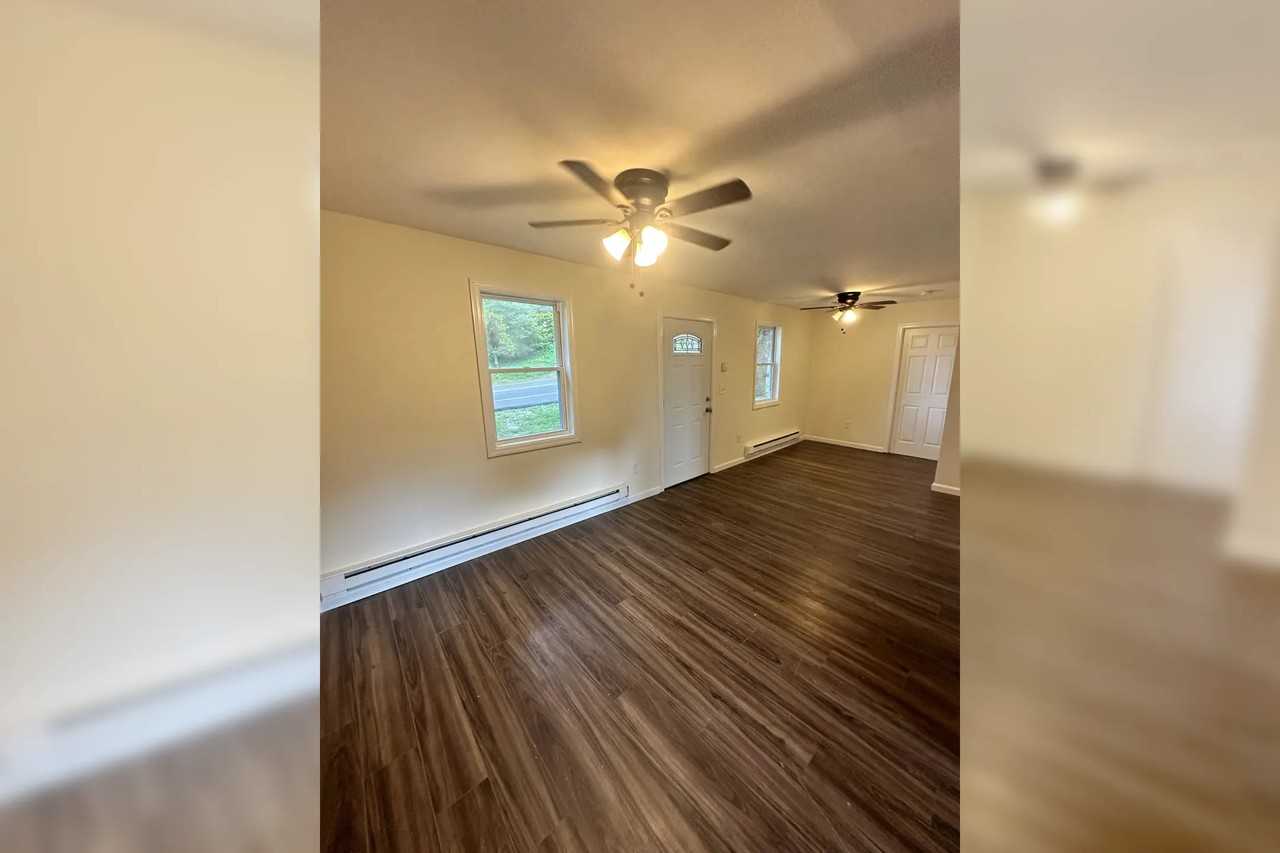 196 Sound Beach Blvd - Photo 3 of 18