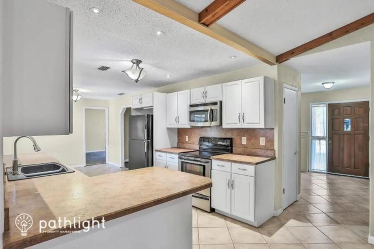 5788 Devon St - Photo 2 of 14