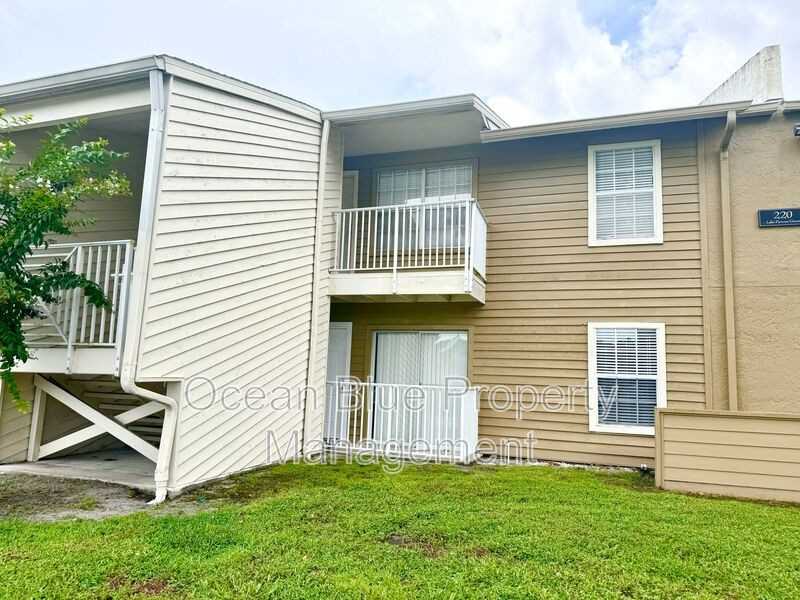220 Lake Parsons Grn #102