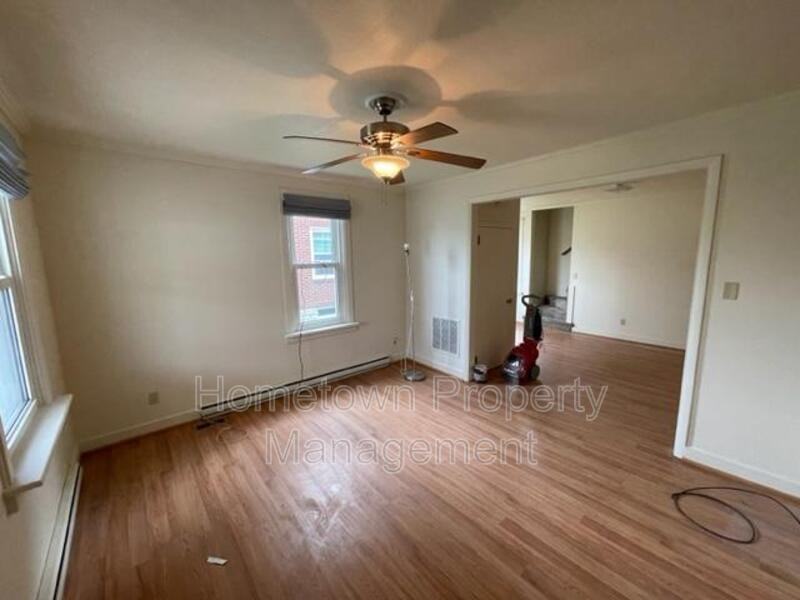 362 E Derry Rd - Photo 2 of 17