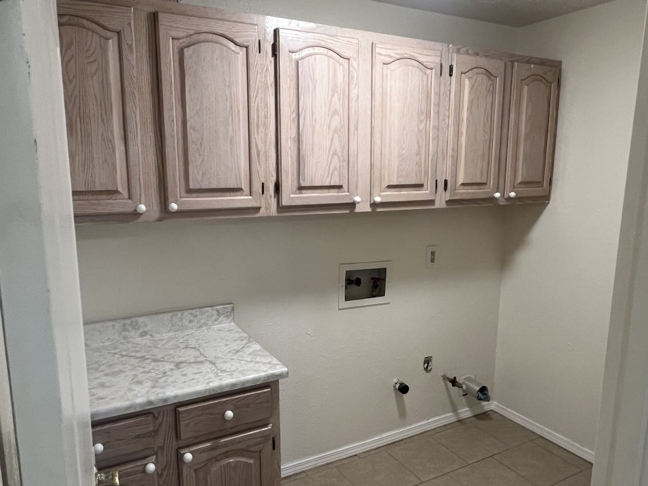 1105 Chelwood Park Blvd Ne - Photo 6 of 19