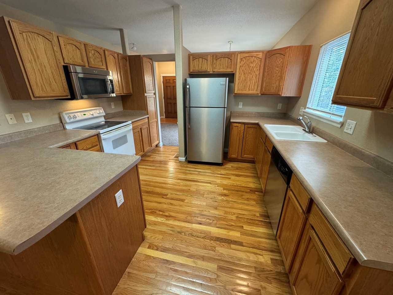 4928 Desert Varnish Dr - Photo 4 of 13