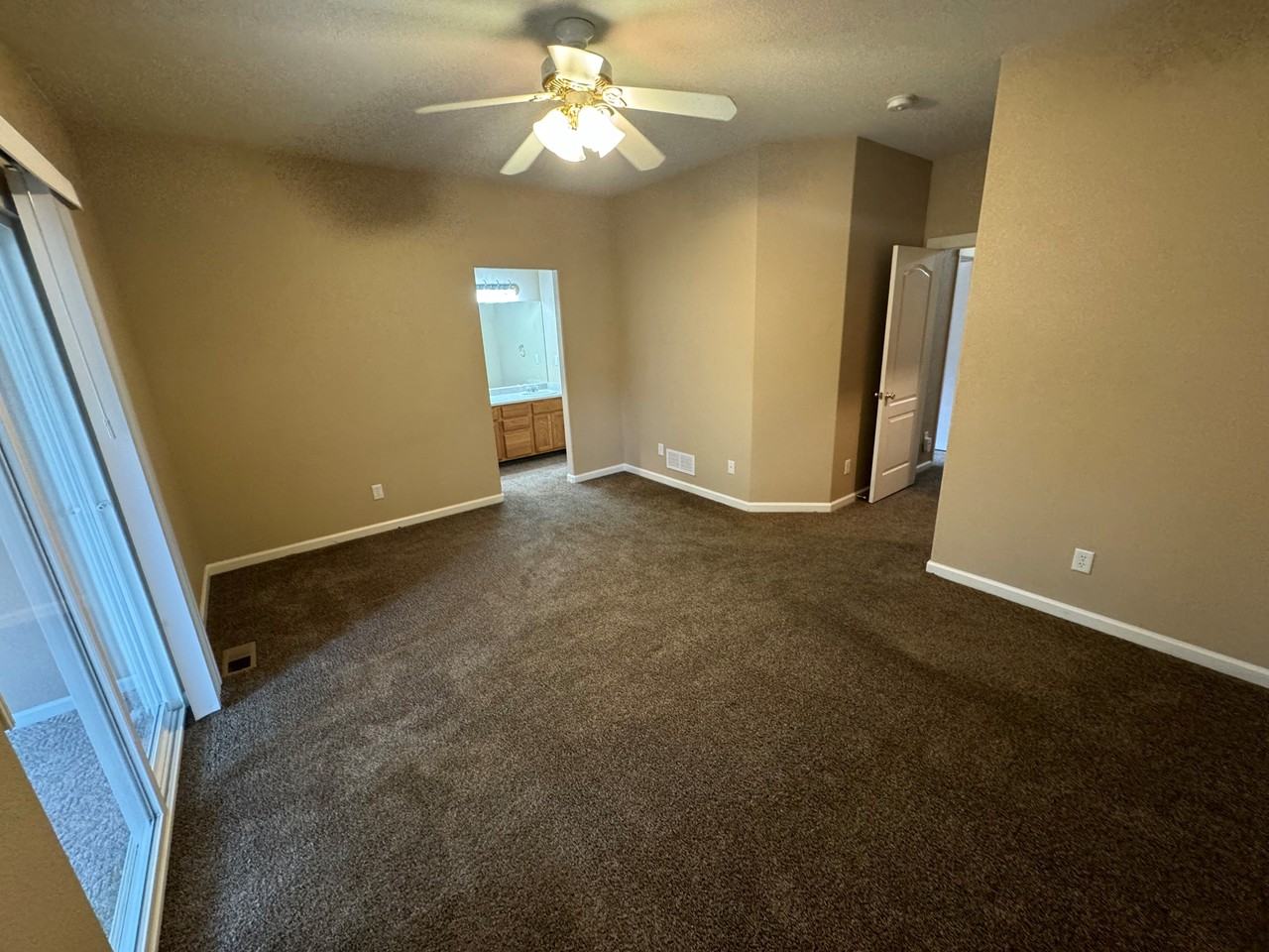 4928 Desert Varnish Dr - Photo 5 of 13