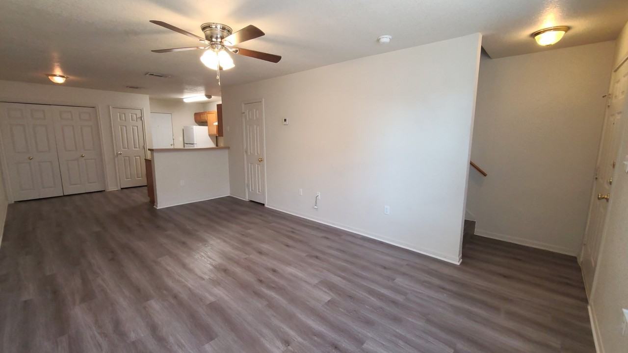 811-D Industrial Ave, Copperas Cove - Photo 2 of 33