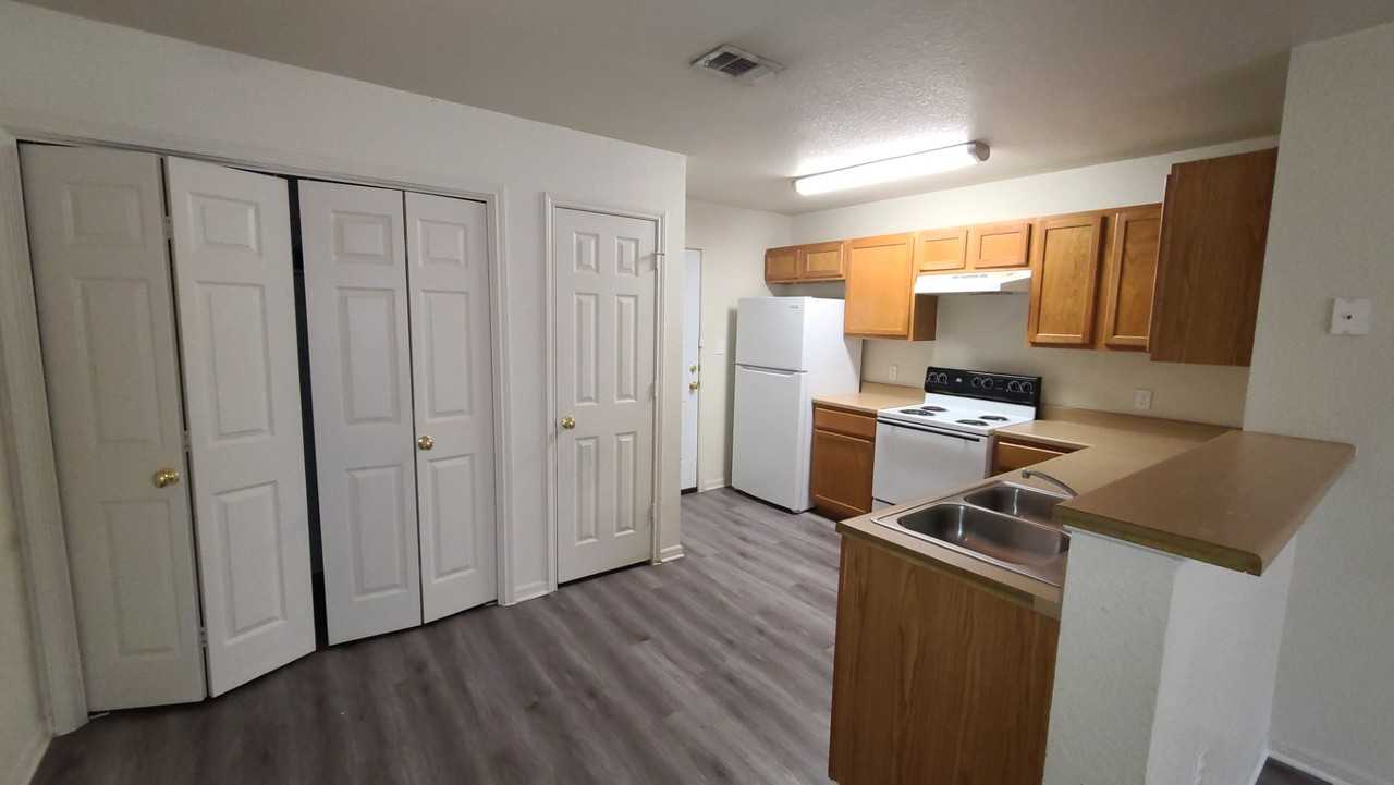 811-D Industrial Ave, Copperas Cove - Photo 6 of 33