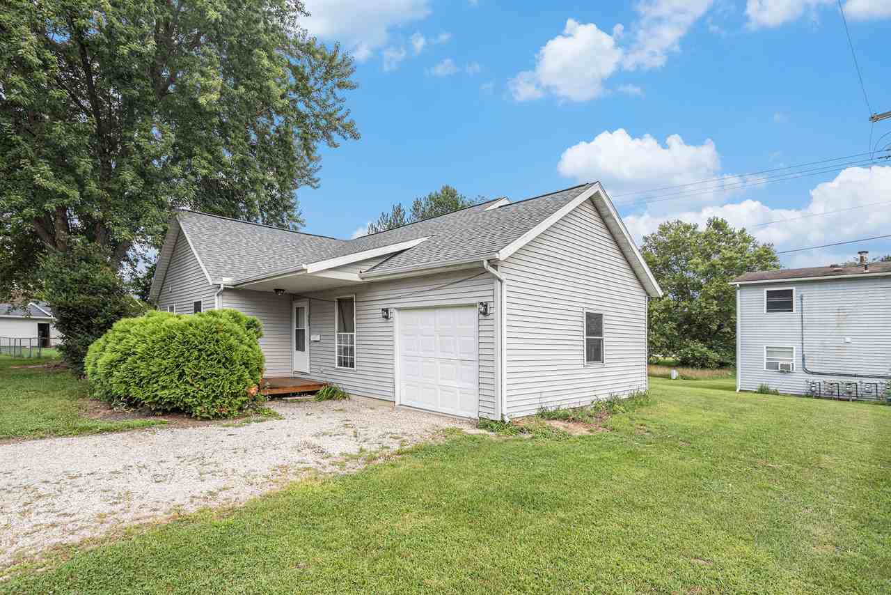 482 Florence Rd - Photo 3 of 18