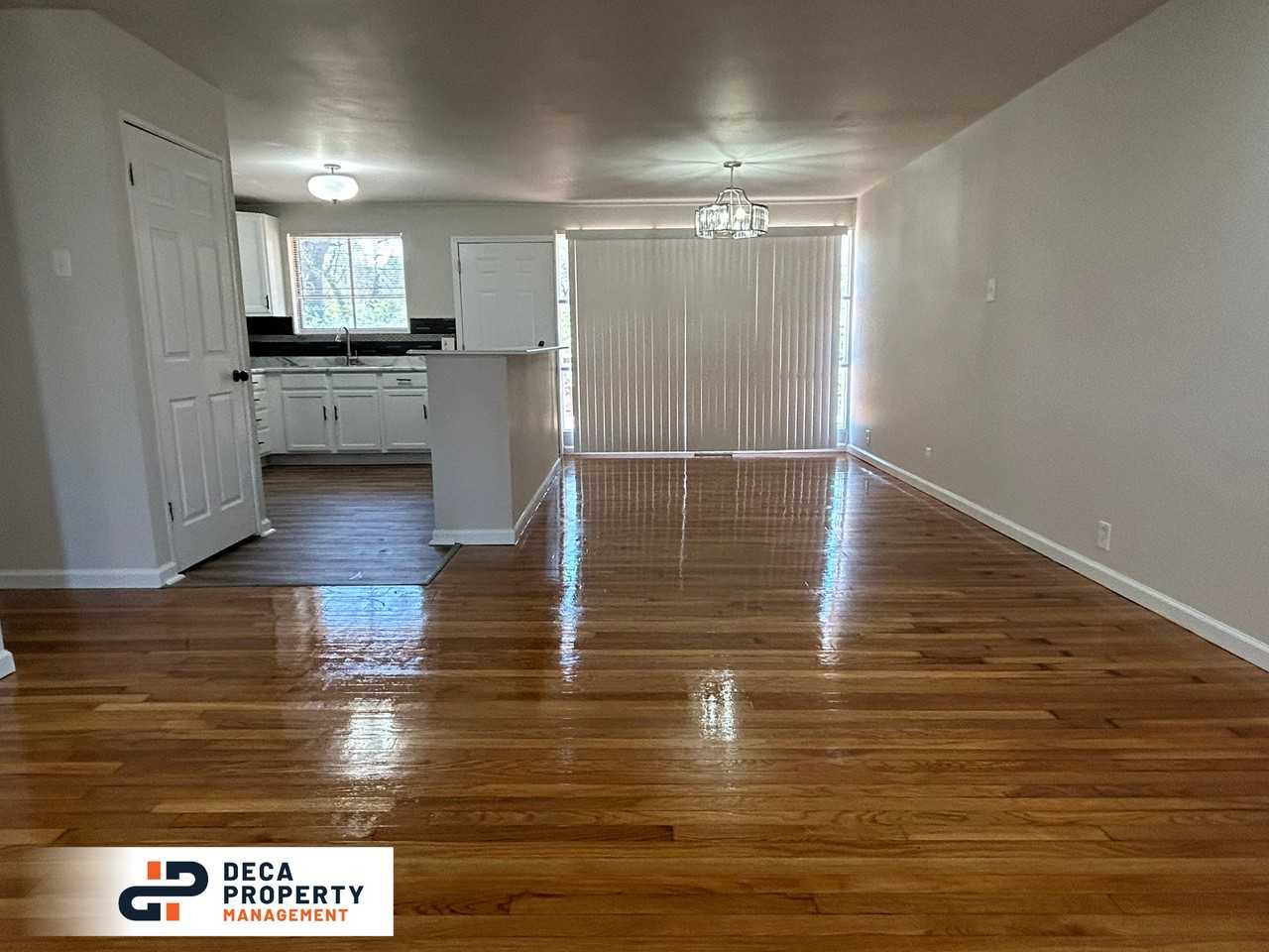 10433 Hallwood Dr - Photo 2 of 22