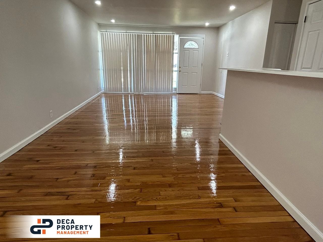 10433 Hallwood Dr - Photo 3 of 22