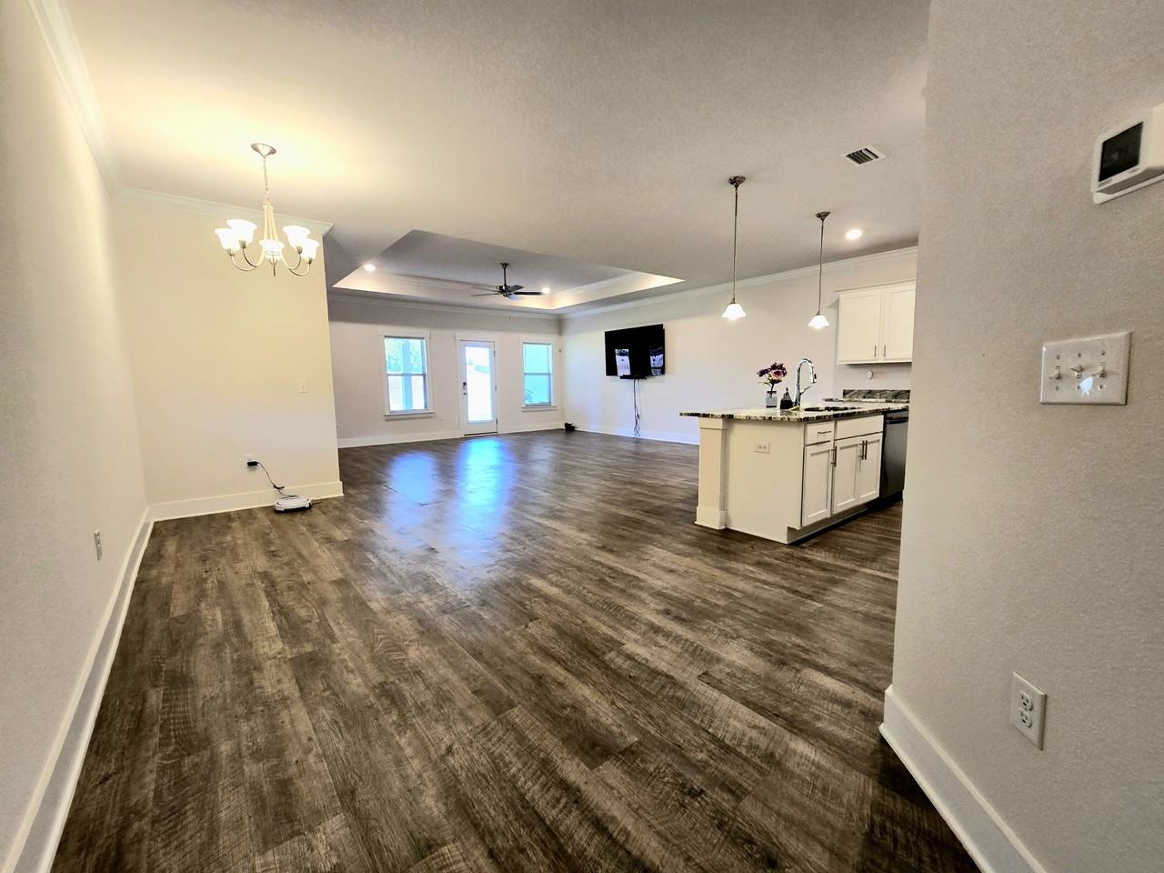 1862 Finch Ln - Photo 3 of 32