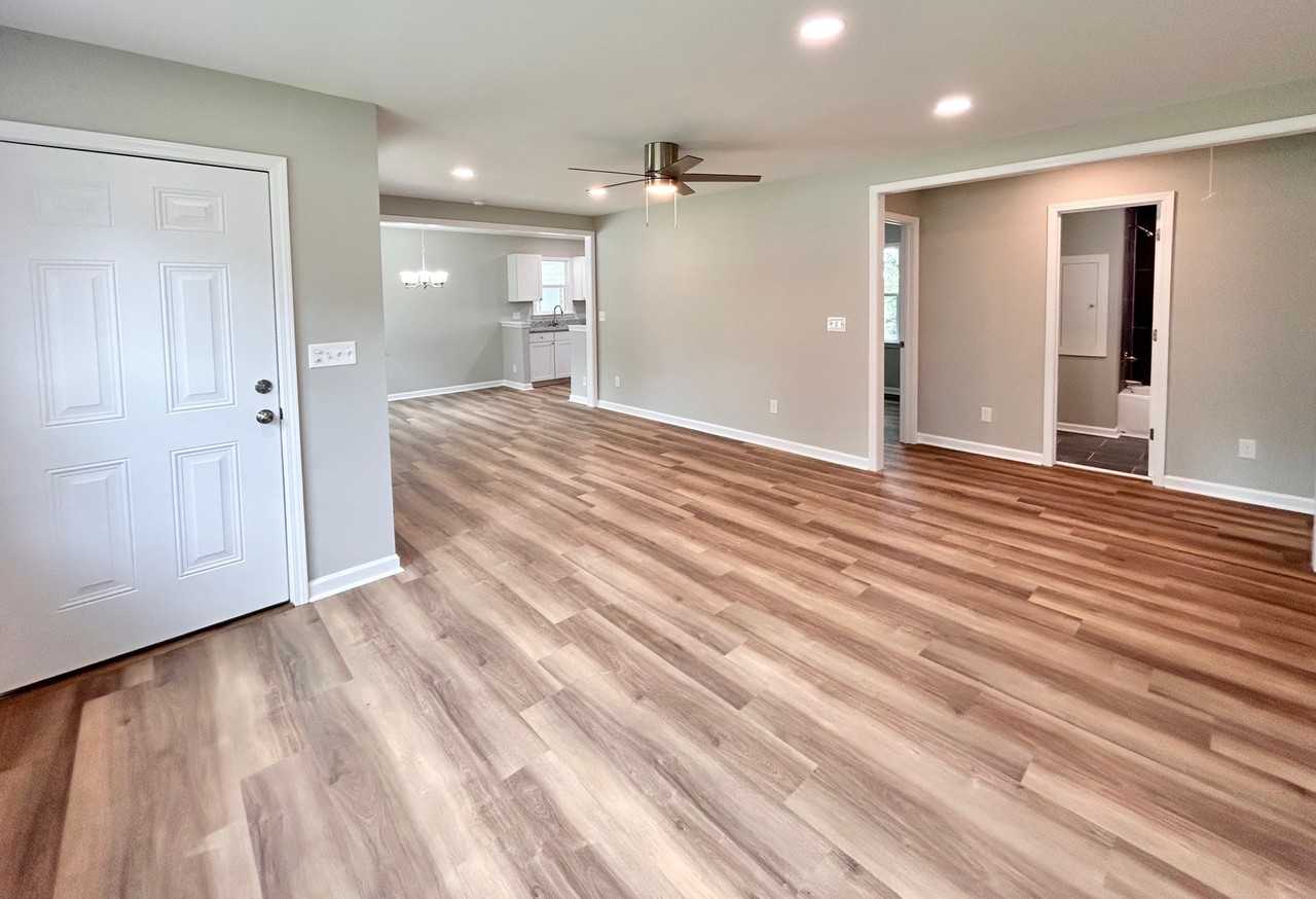 3706 Kaiser Ave - Photo 2 of 15