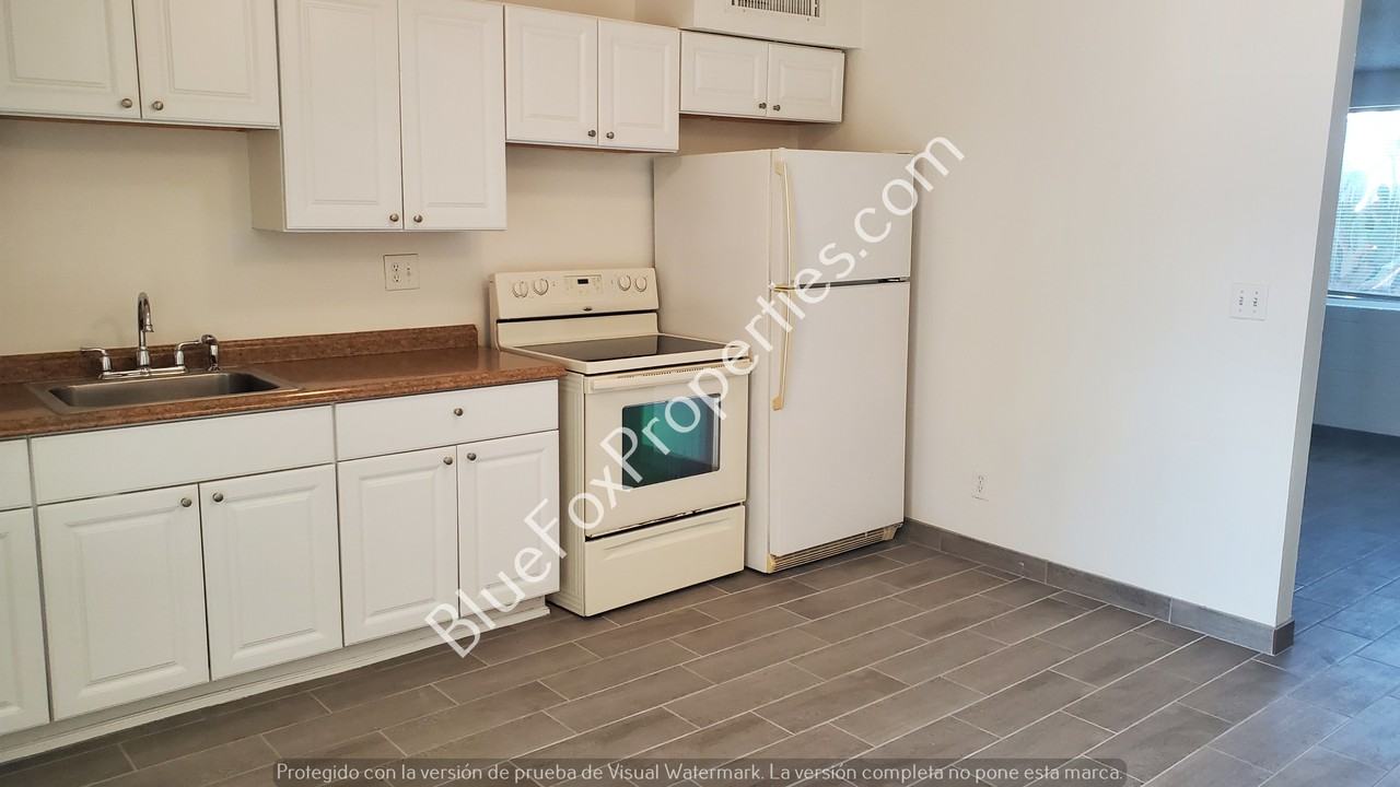 4020 S Grand Palm Dr - Photo 2 of 12