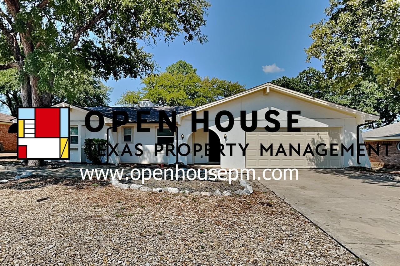 2141 Cambridge Dr - Photo 2 of 23