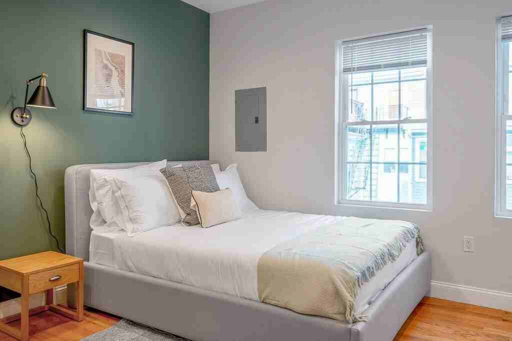 312 Sumner St #2L - Photo 5 of 9