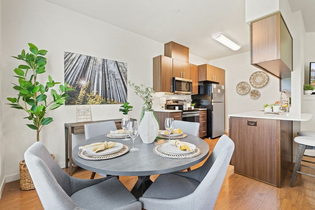 Acero Ridgefield - Photo 7 of 33