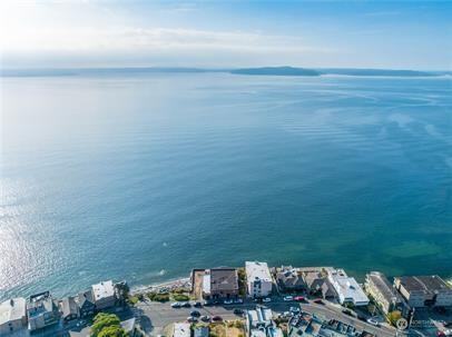 4027 Beach Drive SW - Photo 5 of 50