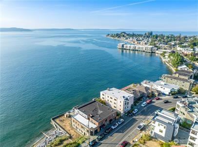 4027 Beach Drive SW - Photo 6 of 50