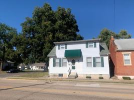 featured image of 321 W Main St