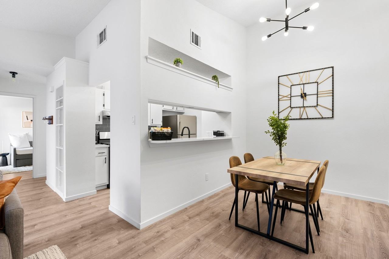 11913 Metric Blvd #B - Photo 5 of 21