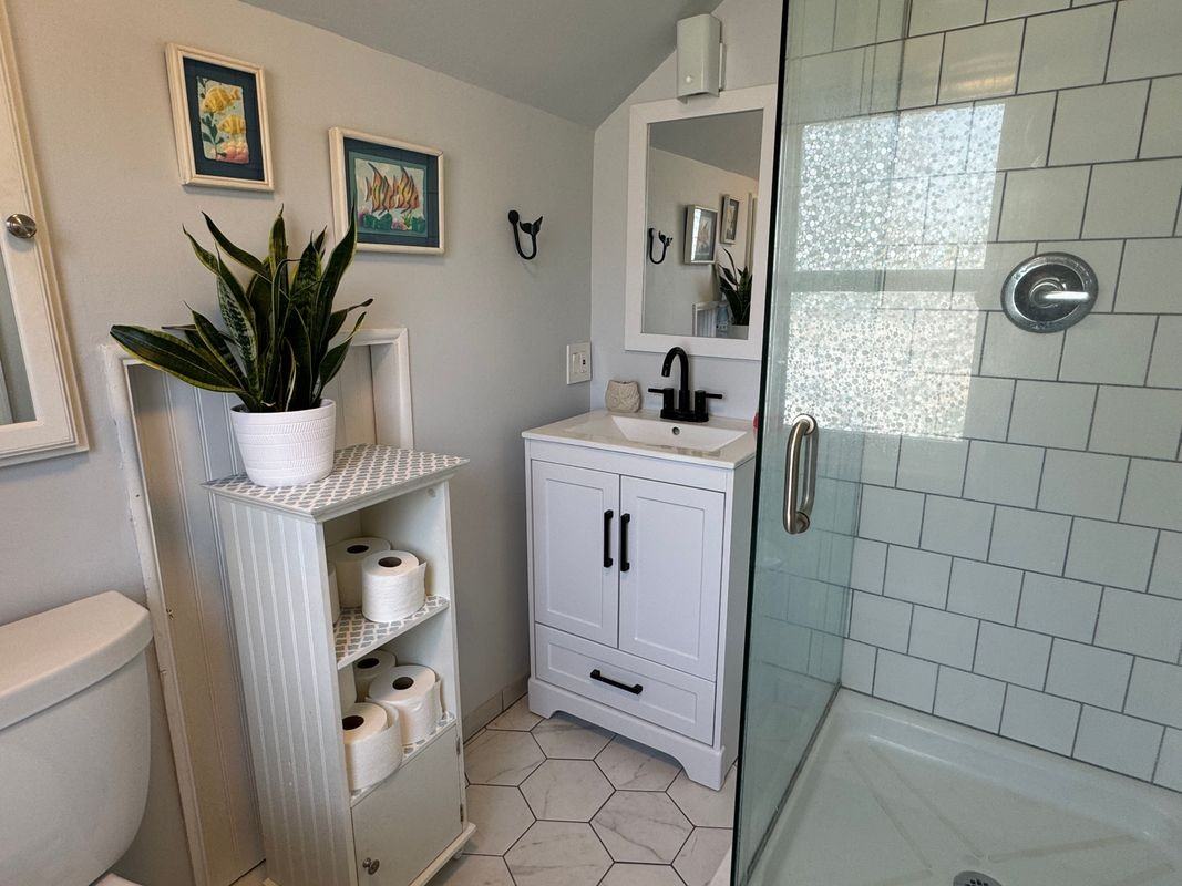 712 Stone Harbor Ave 2nd Fl - Photo 3 of 9