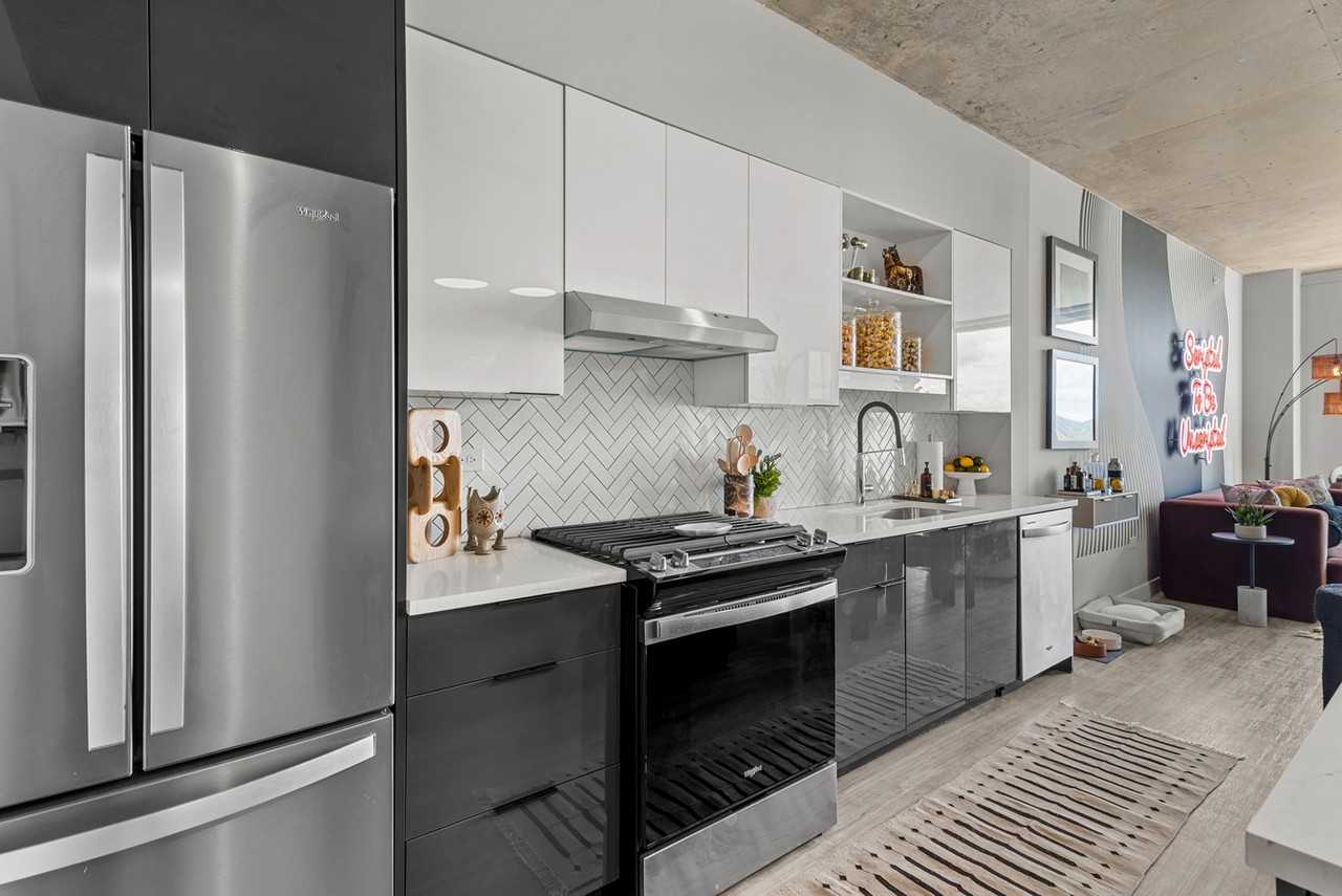 Albion in the Gulch - Photo 2 of 44