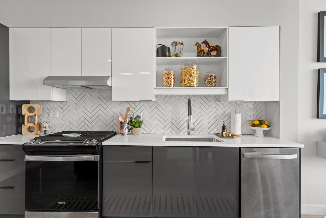 Albion in the Gulch - Photo 3 of 44