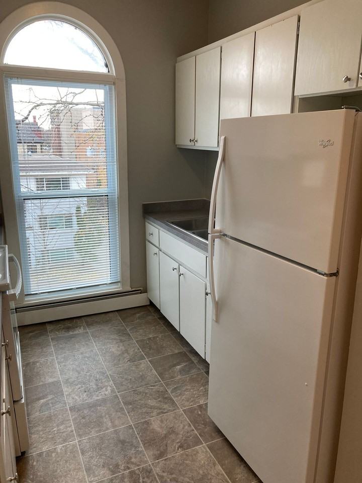 732 East 16th Street (New Town) - Photo 2 of 21