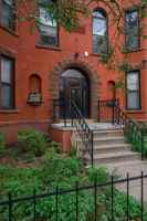 featured image of 736 E 16th St