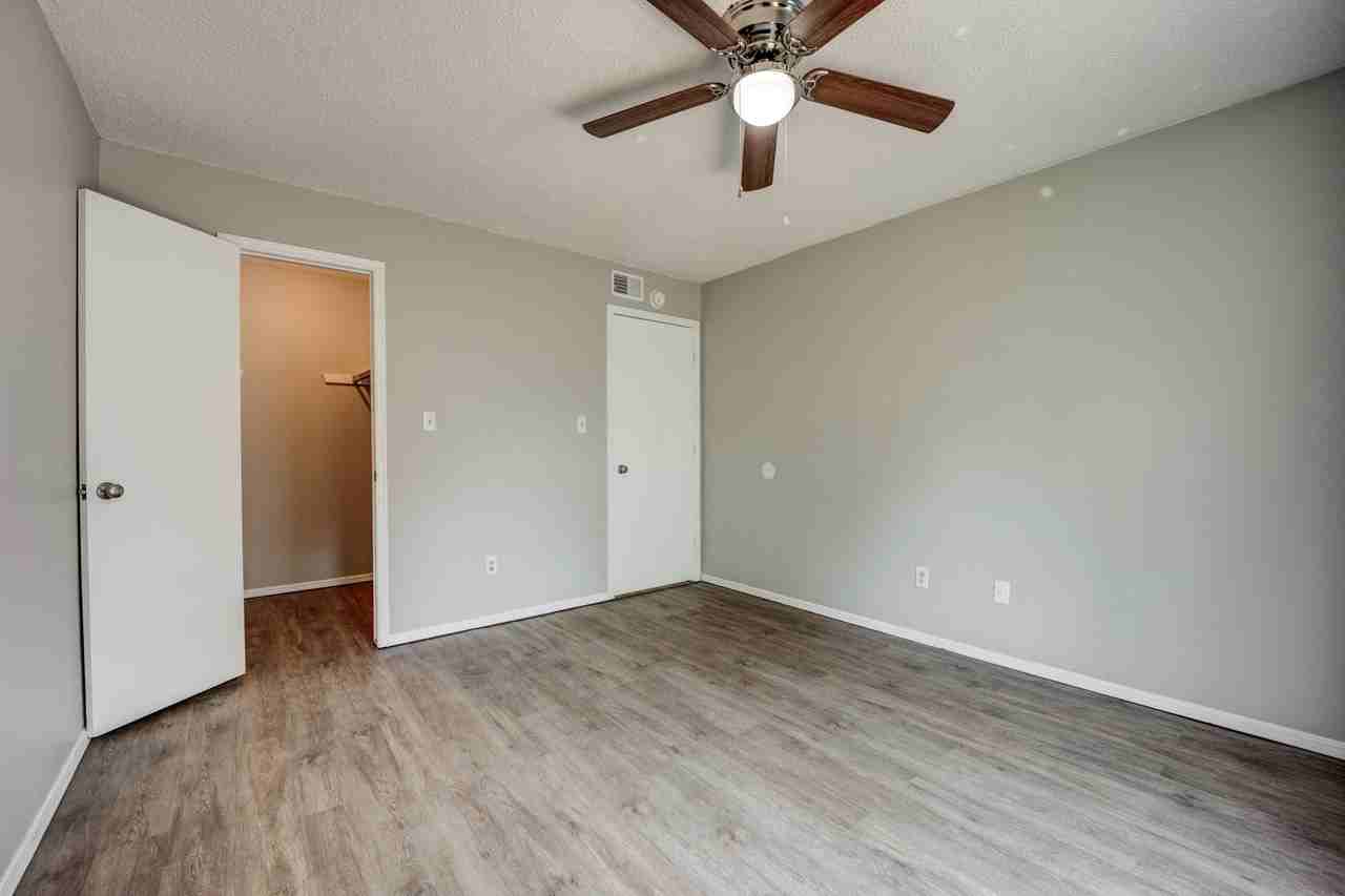 The Cottonwood: 1 & 2 Bedroom Apartments - Photo 7 of 13
