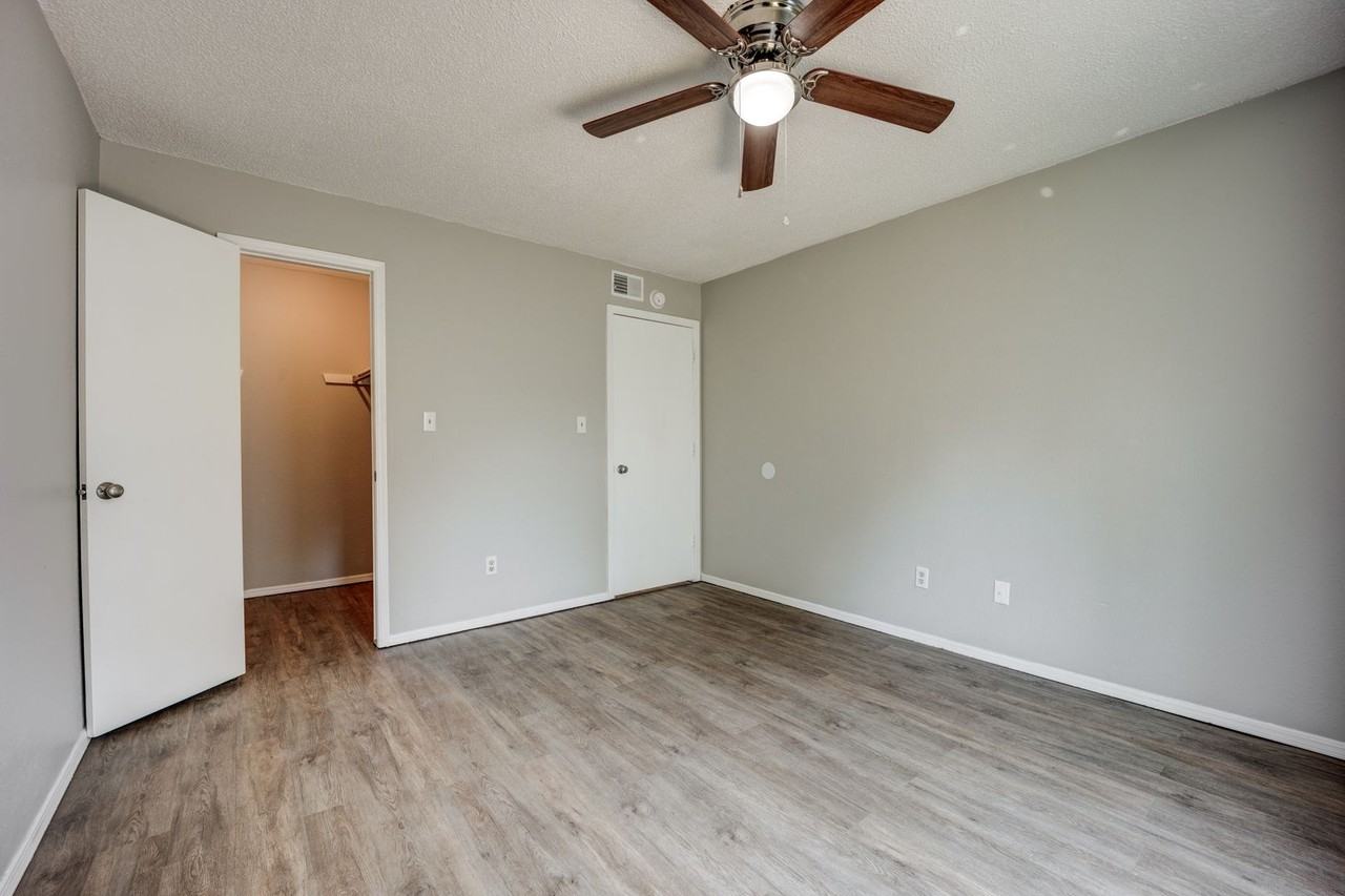 The Cottonwood: 1 & 2 Bedroom Apartments - Photo 6 of 13