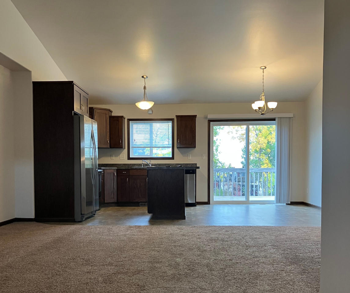 1224 S Beach Way - Photo 3 of 26